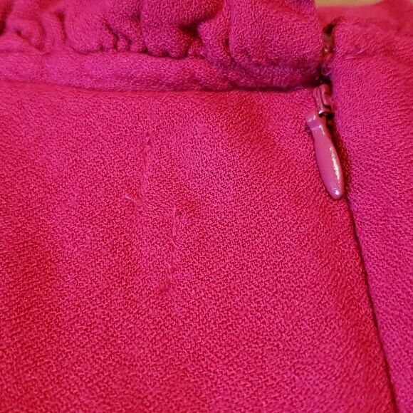 🔹️NWT Urban Outfitters Raspberry Off Shoulder Ruched Front Dress Size 0 - Picture 11 of 11